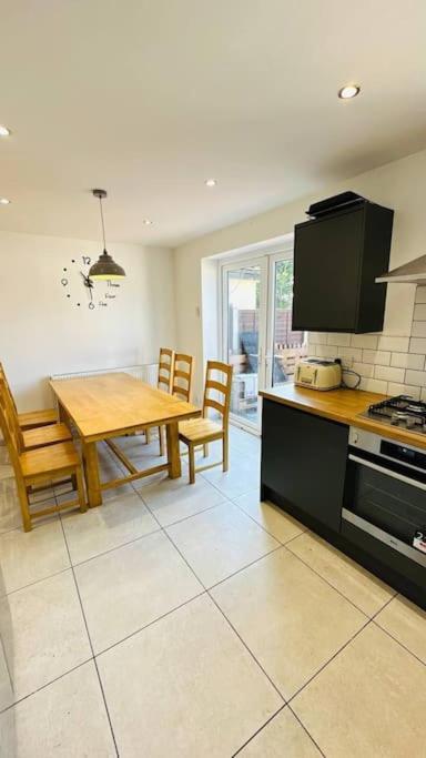 Willa Stunning 3 Bed House Sleeps6 Nottingham Zewnętrze zdjęcie